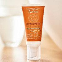 Антивозрастной солнцезащитный крем Avene